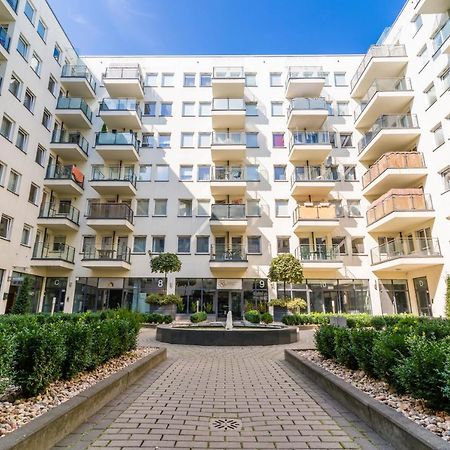 Sleepway Apartments -Garbary 95-101D Познан Екстериор снимка